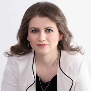 Дженни Бирз